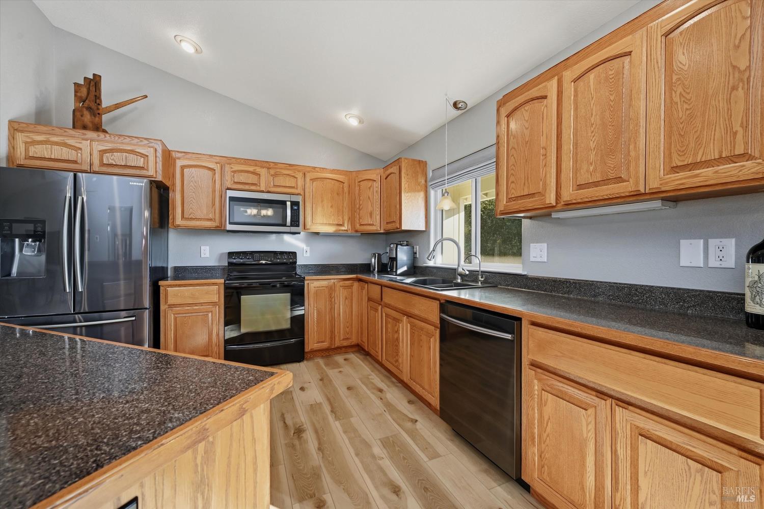 19093 Ravenhill Road Hidden Valley Lake CA 95467