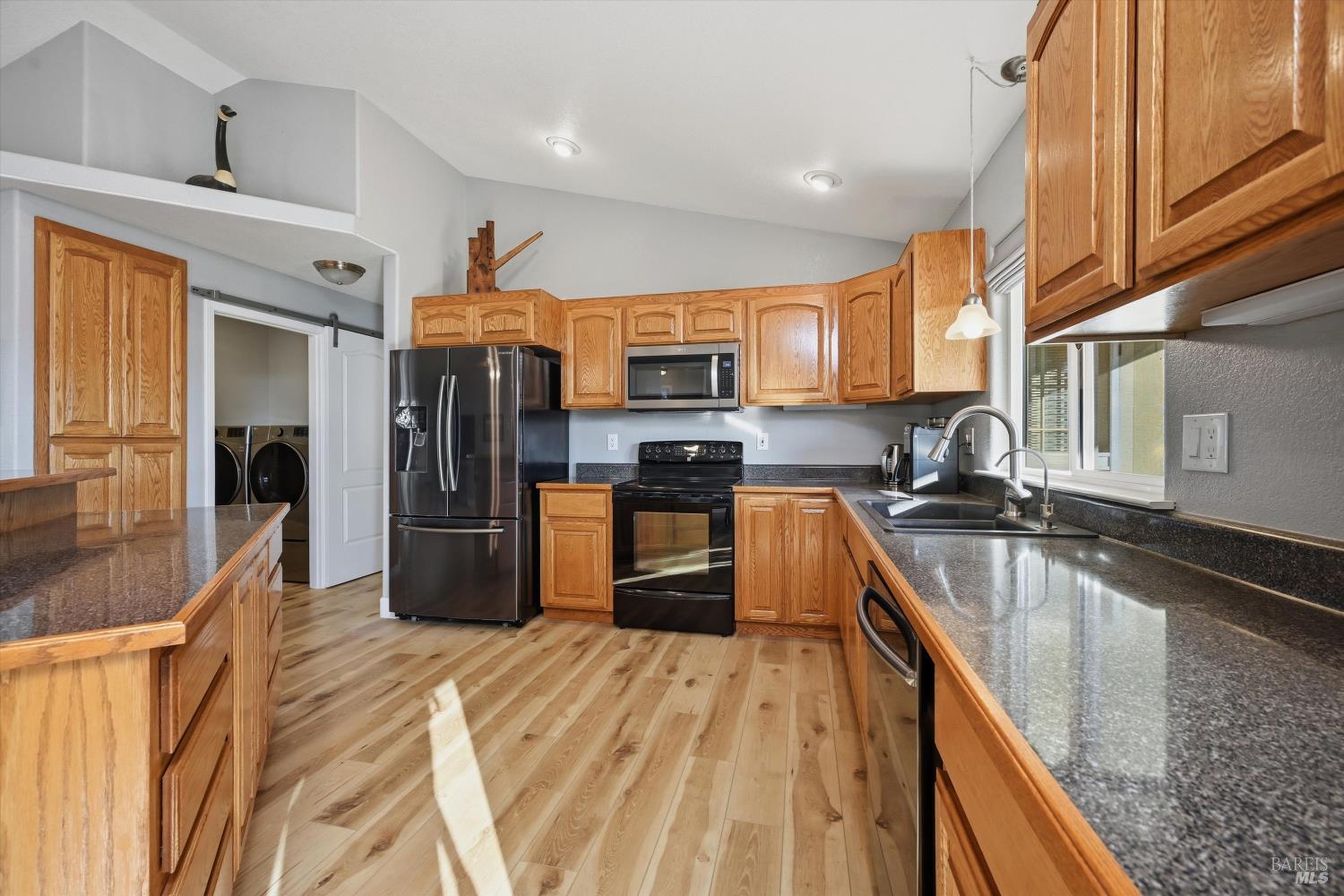 19093 Ravenhill Road Hidden Valley Lake CA 95467
