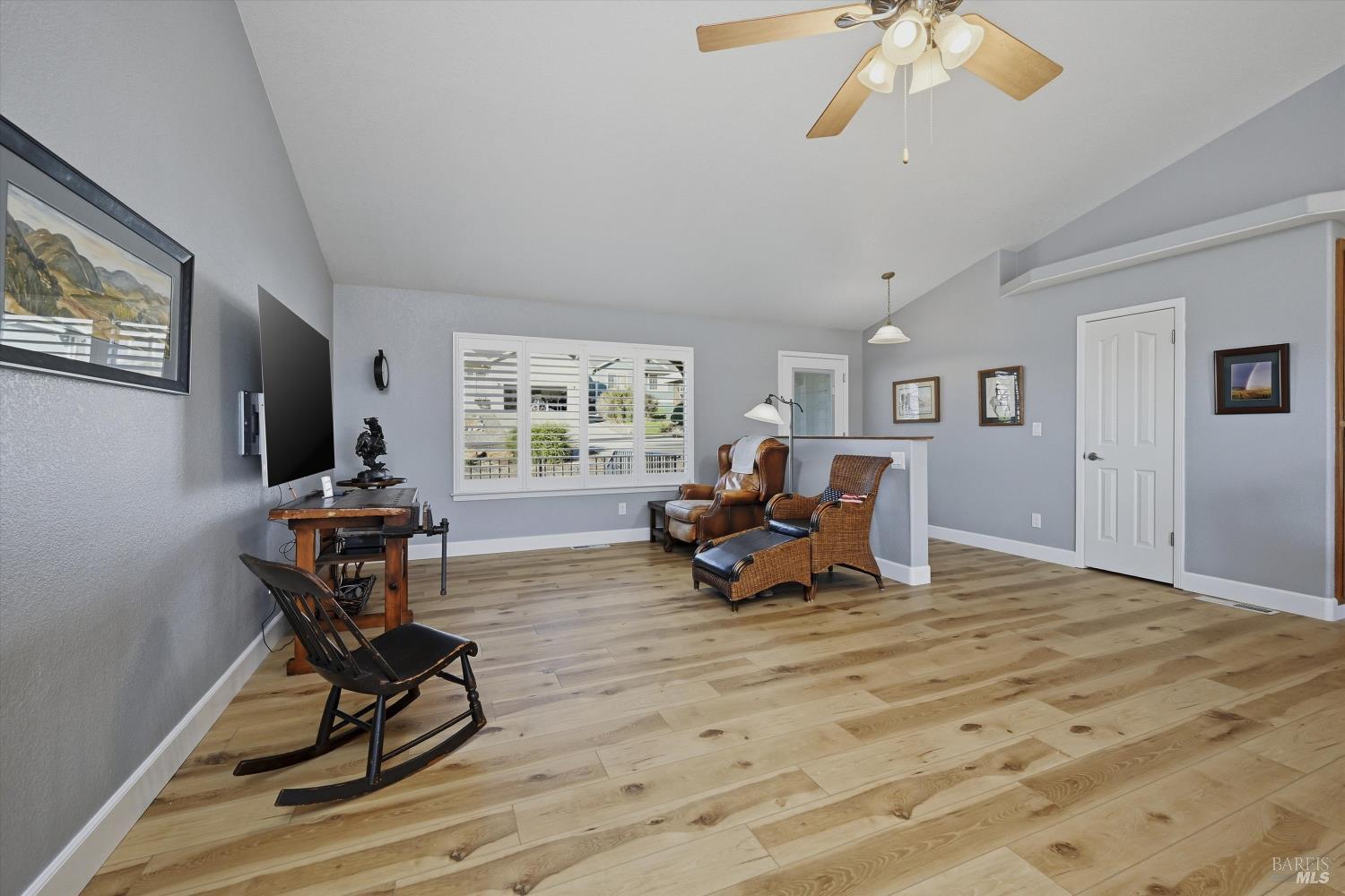 19093 Ravenhill Road Hidden Valley Lake CA 95467