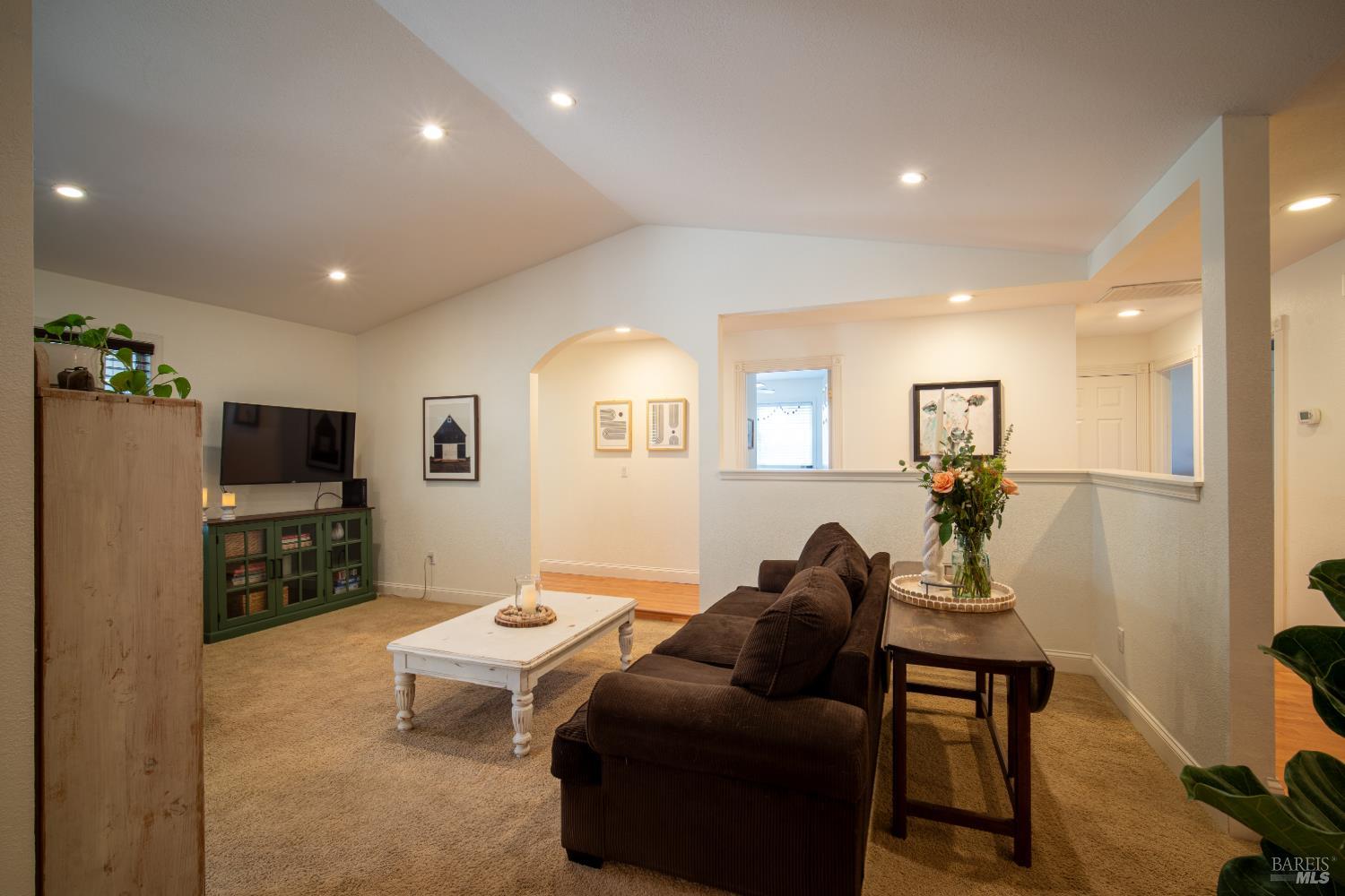 1119 Santa Cruz Way Rohnert Park CA 94928
