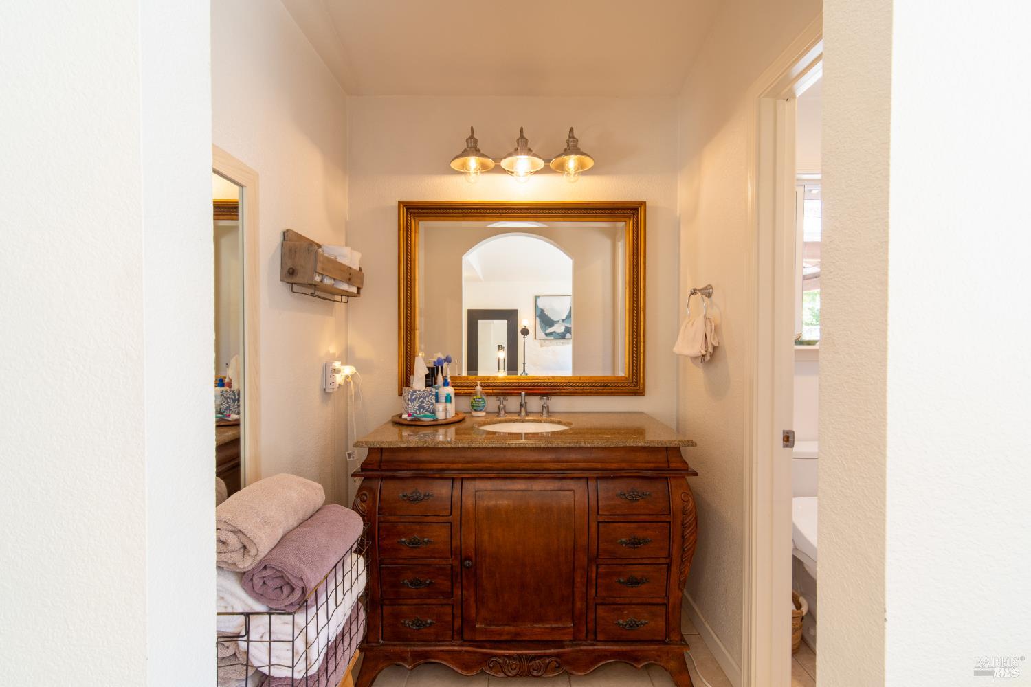 1119 Santa Cruz Way Rohnert Park CA 94928
