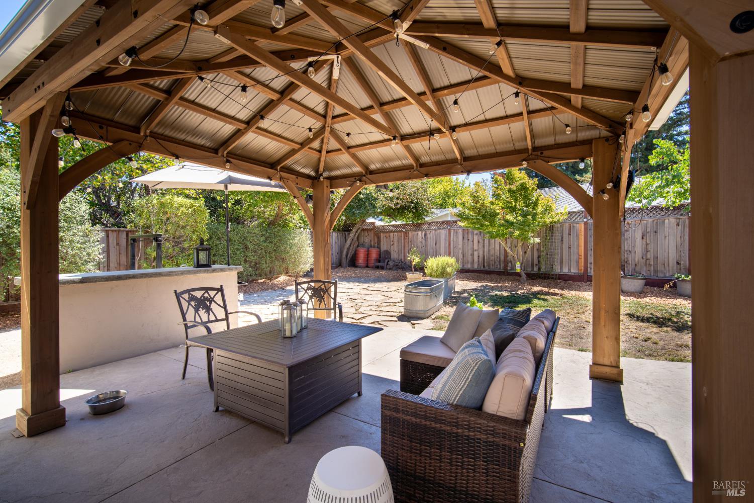 1119 Santa Cruz Way Rohnert Park CA 94928