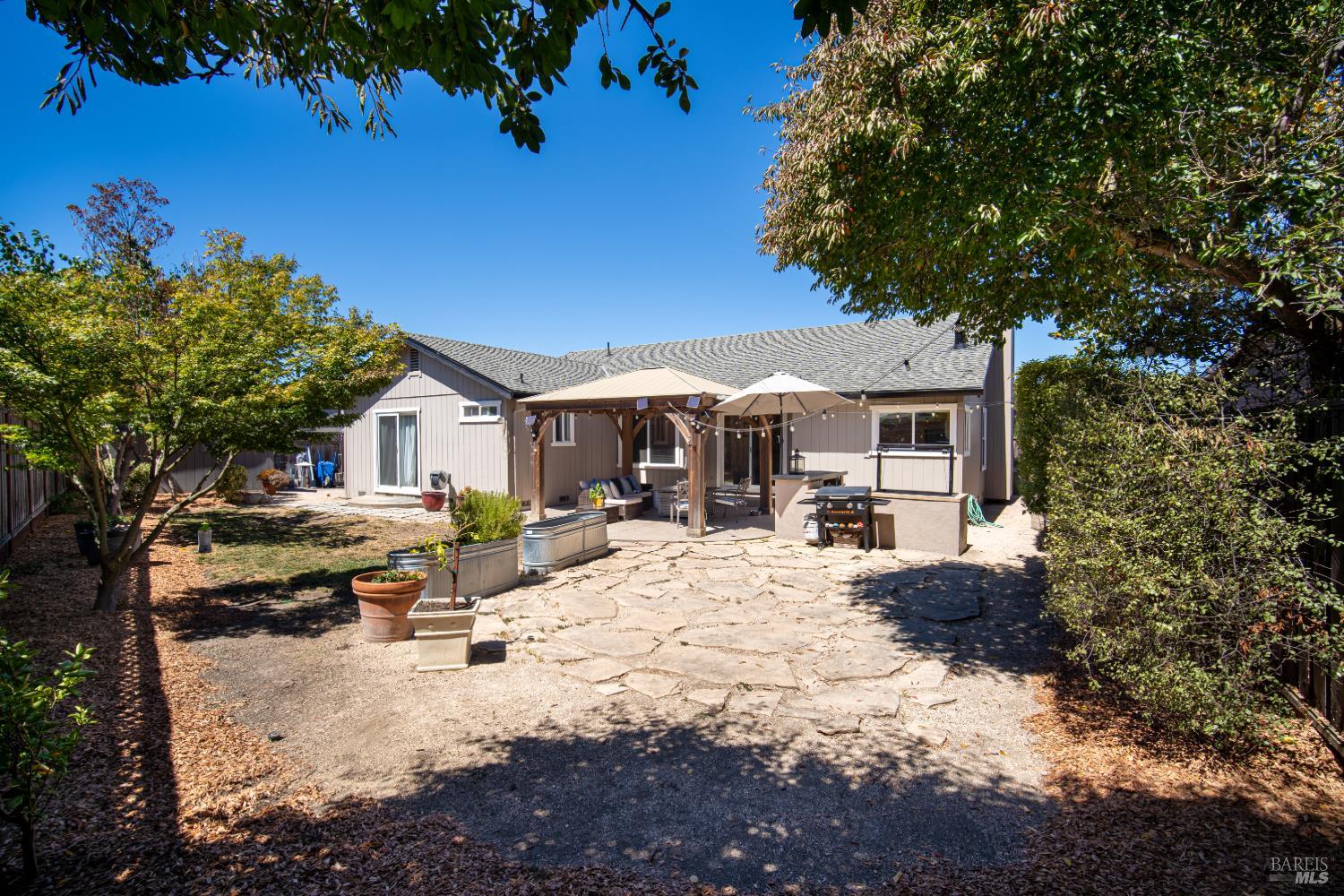 1119 Santa Cruz Way Rohnert Park CA 94928