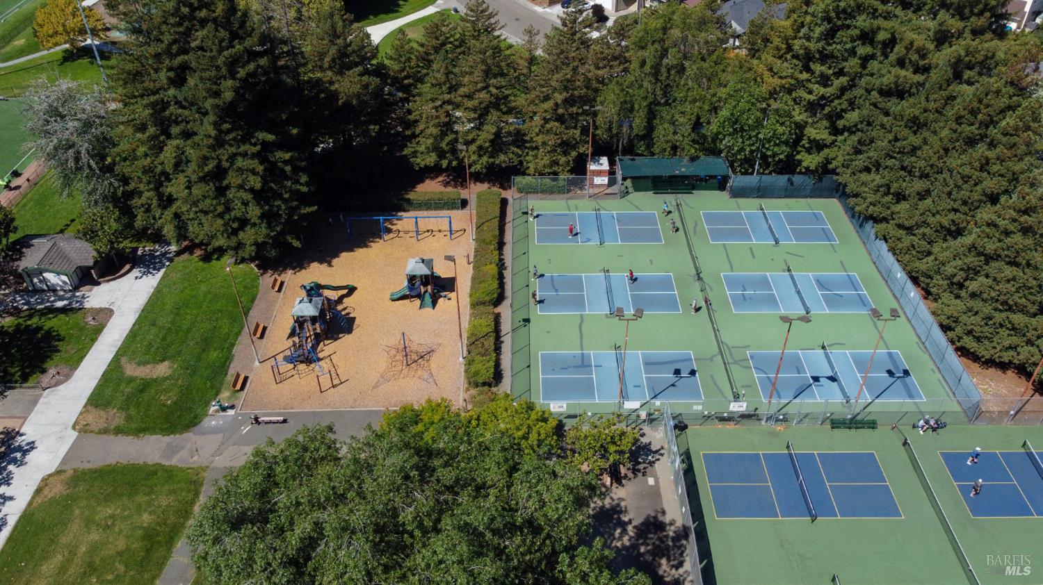 1119 Santa Cruz Way Rohnert Park CA 94928