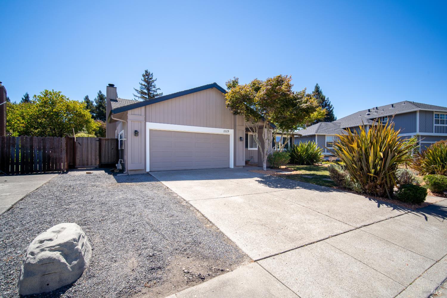 1119 Santa Cruz Way Rohnert Park CA 94928