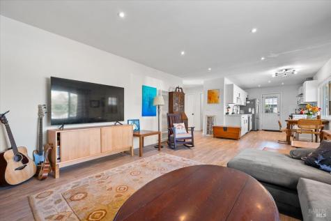 1032 Santa Ana Drive Santa Rosa CA 95404