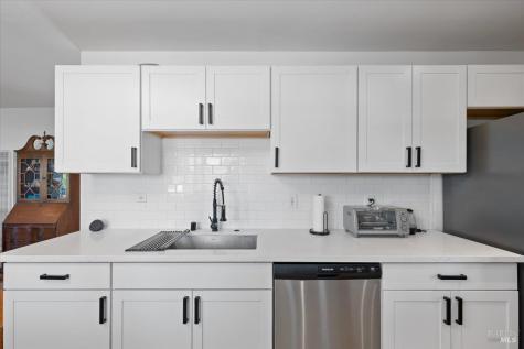 1032 Santa Ana Drive Santa Rosa CA 95404