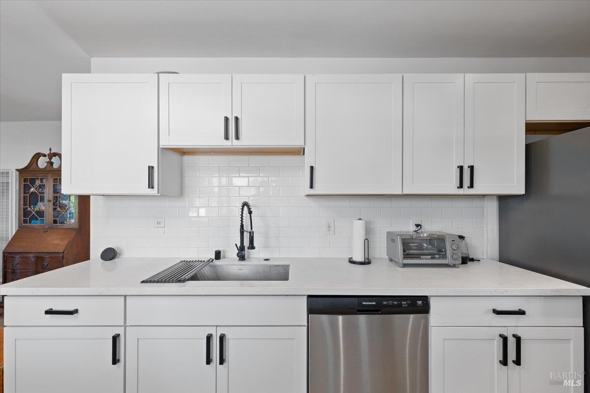 1032 Santa Ana Drive Santa Rosa CA 95404