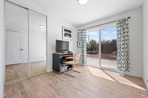 1032 Santa Ana Drive Santa Rosa CA 95404
