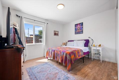 1032 Santa Ana Drive Santa Rosa CA 95404