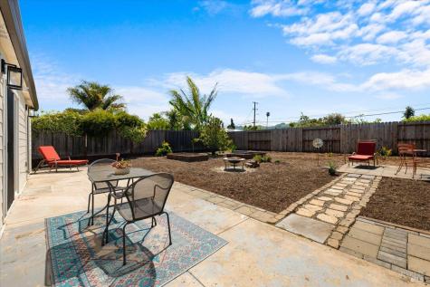1032 Santa Ana Drive Santa Rosa CA 95404