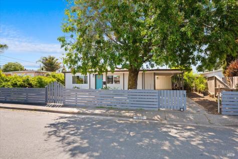 1032 Santa Ana Drive Santa Rosa CA 95404