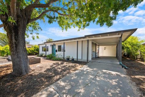 1032 Santa Ana Drive Santa Rosa CA 95404