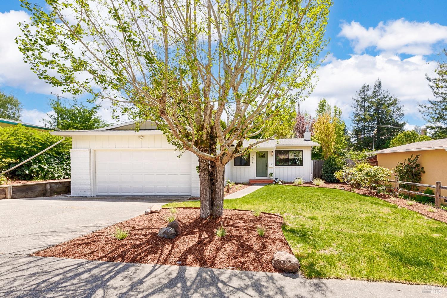 7519 Belle View Avenue Sebastopol CA 95472