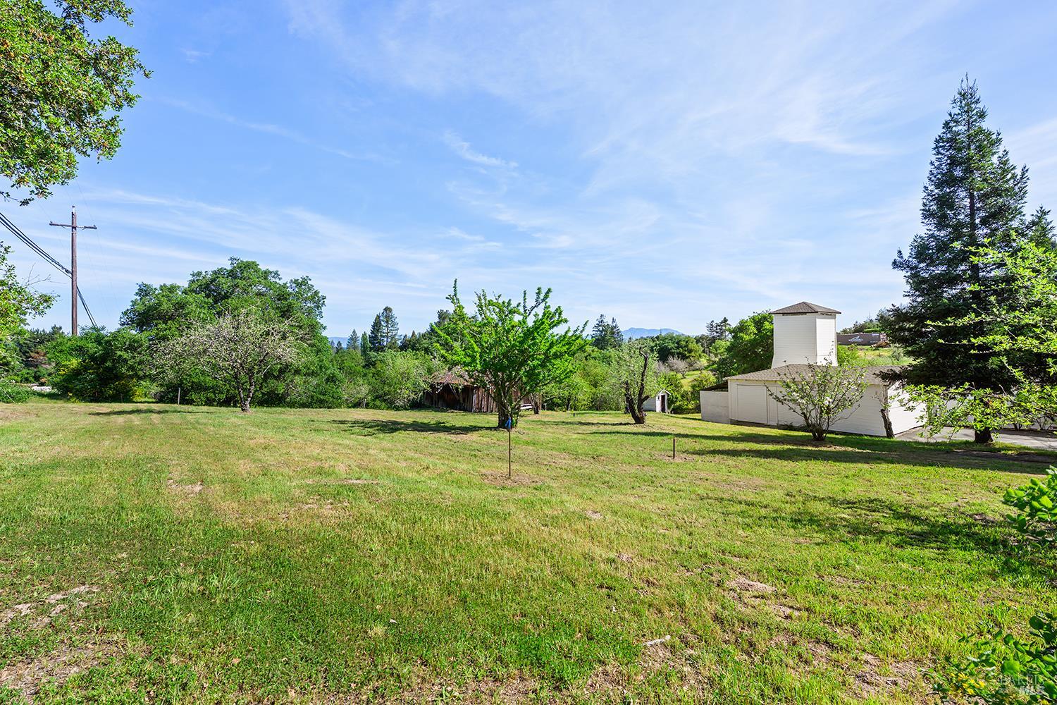 7357 Covey Road Forestville CA 95436