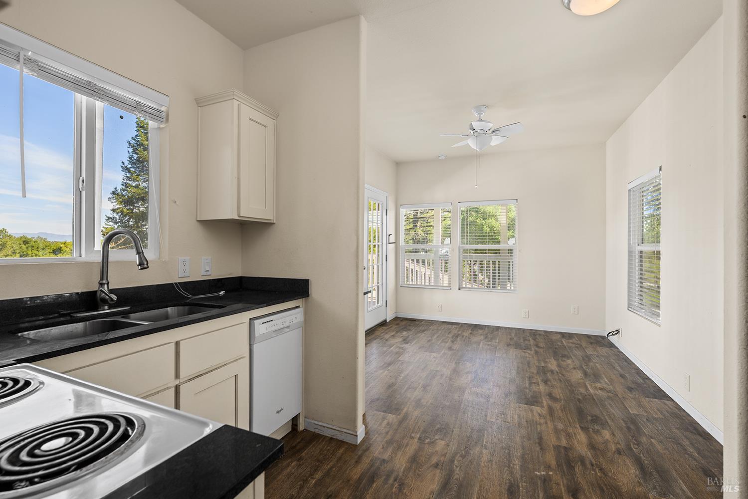 7357 Covey Road Forestville CA 95436