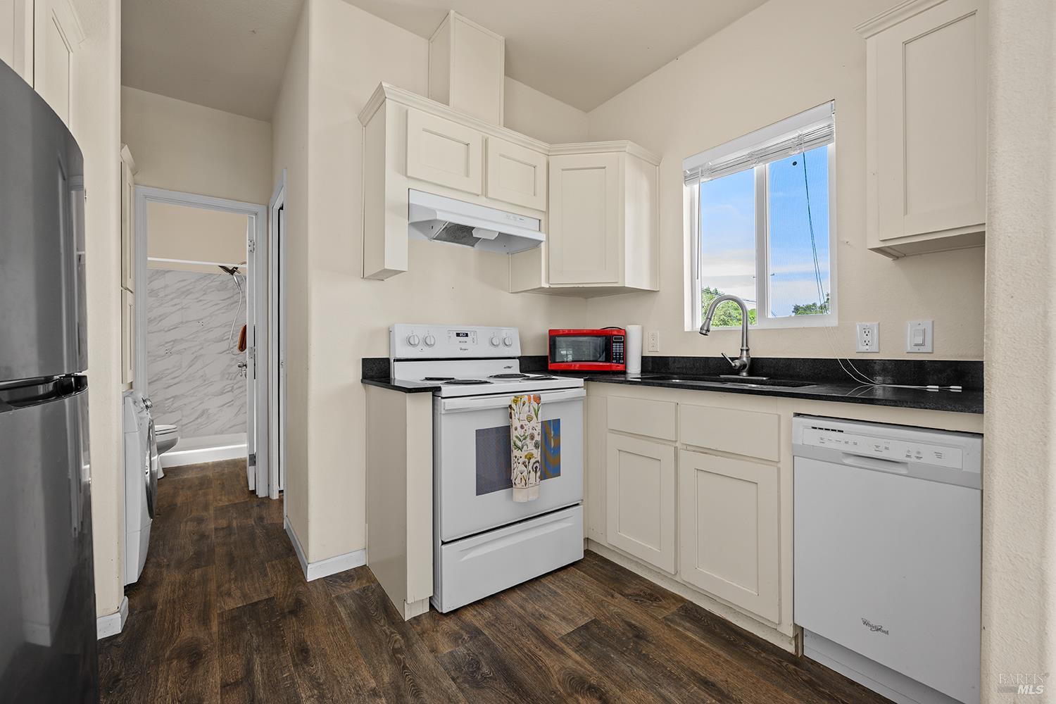 7357 Covey Road Forestville CA 95436