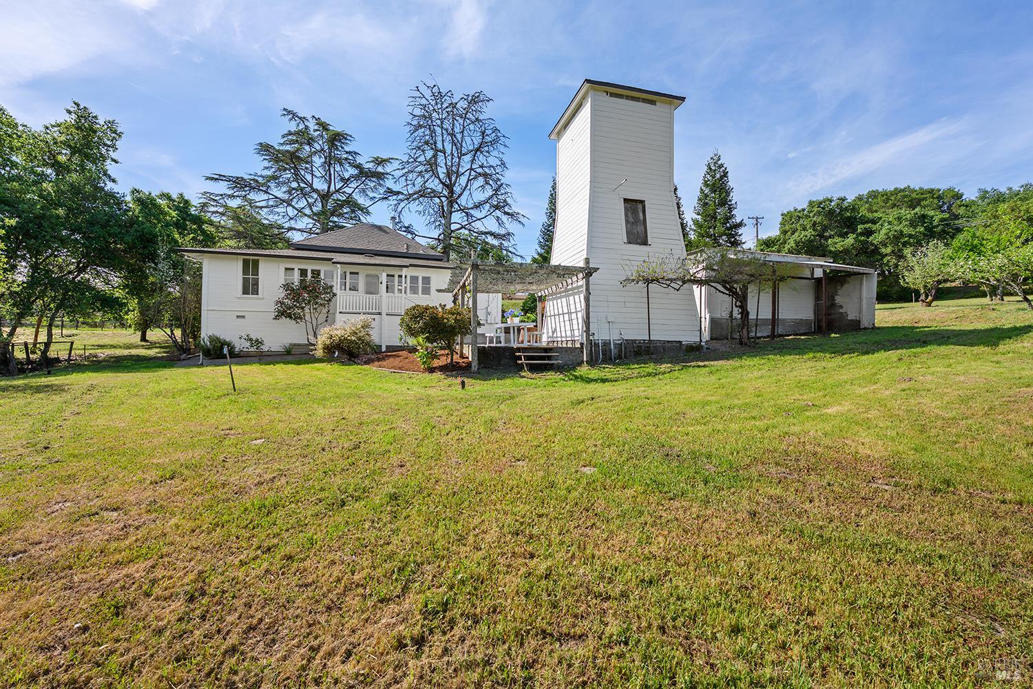 7357 Covey Road Forestville CA 95436