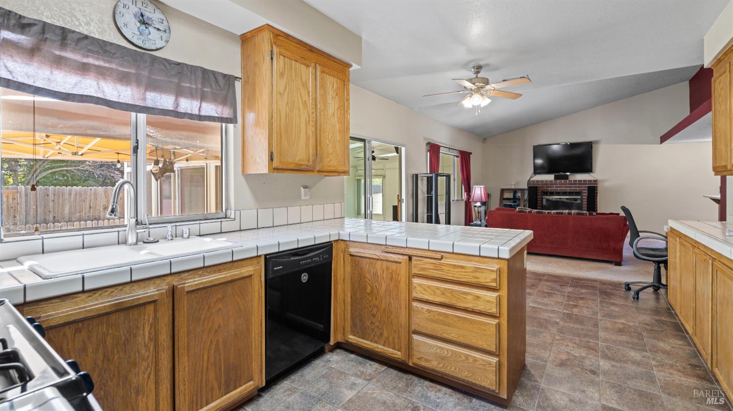 393 Limerick Way Vacaville CA 95688