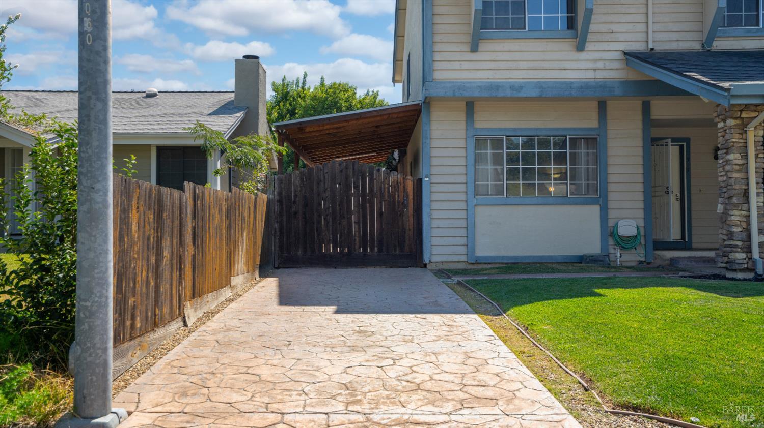 393 Limerick Way Vacaville CA 95688