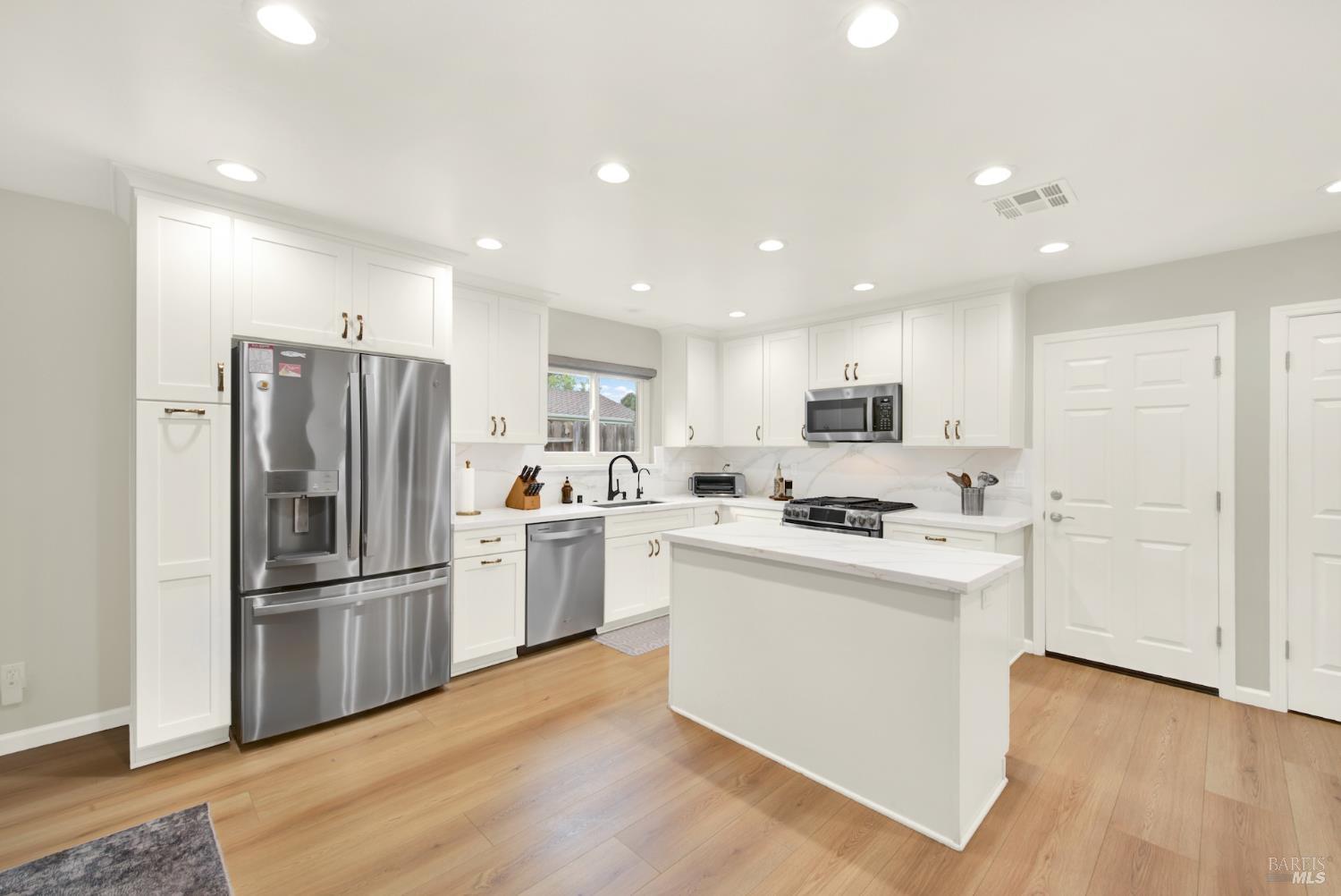 707 Linwood Street Vacaville CA 95688