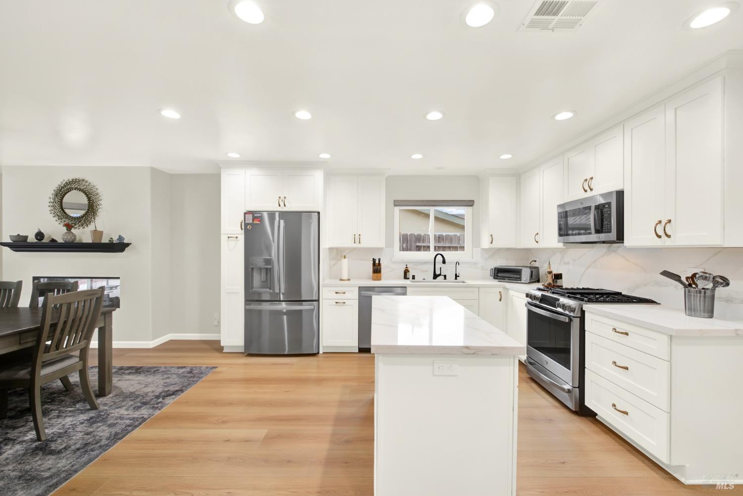 707 Linwood Street Vacaville CA 95688
