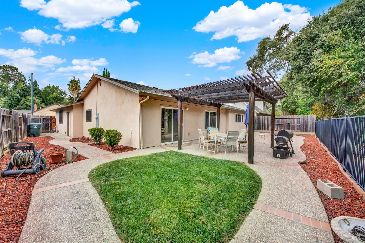 707 Linwood Street Vacaville CA 95688