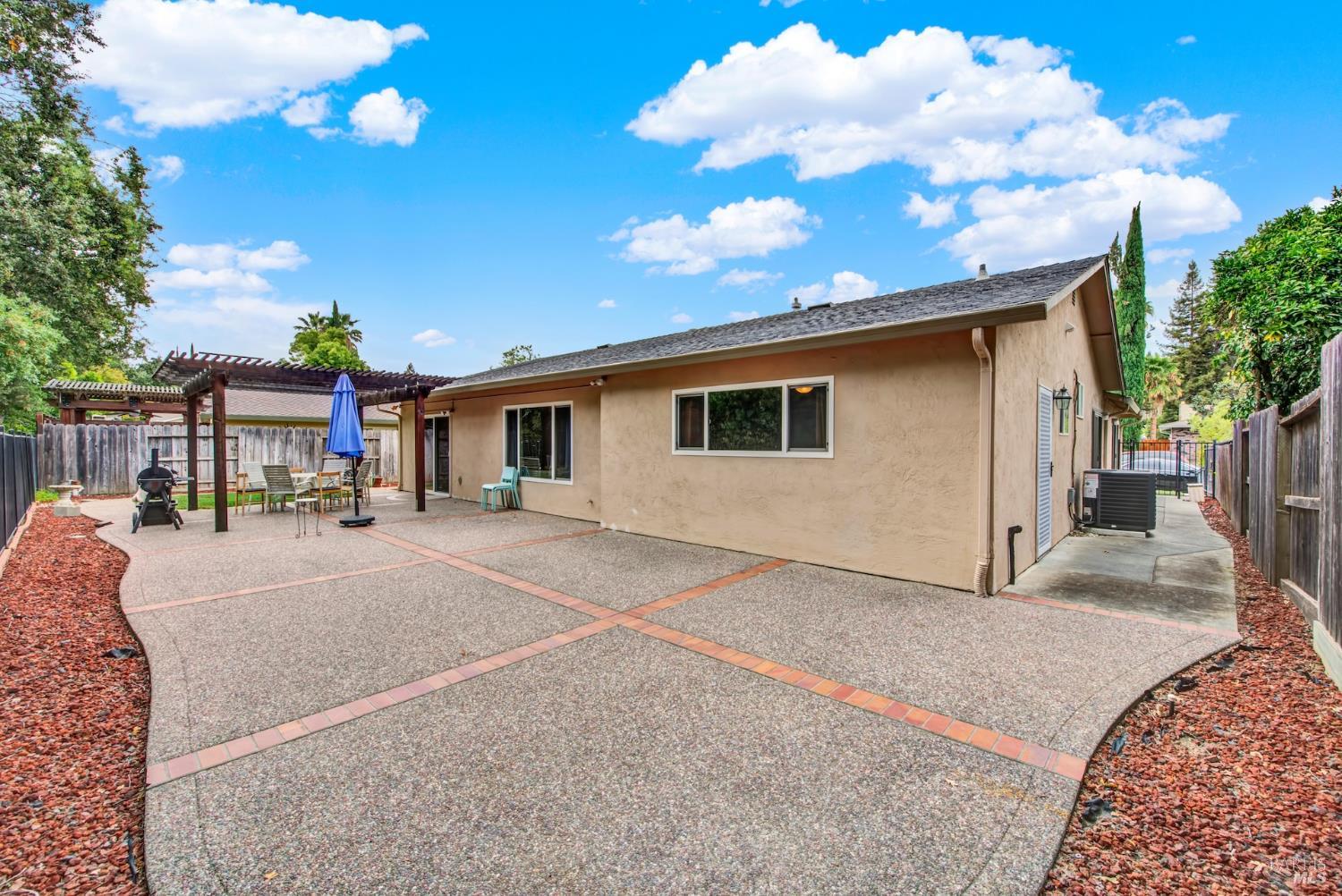 707 Linwood Street Vacaville CA 95688