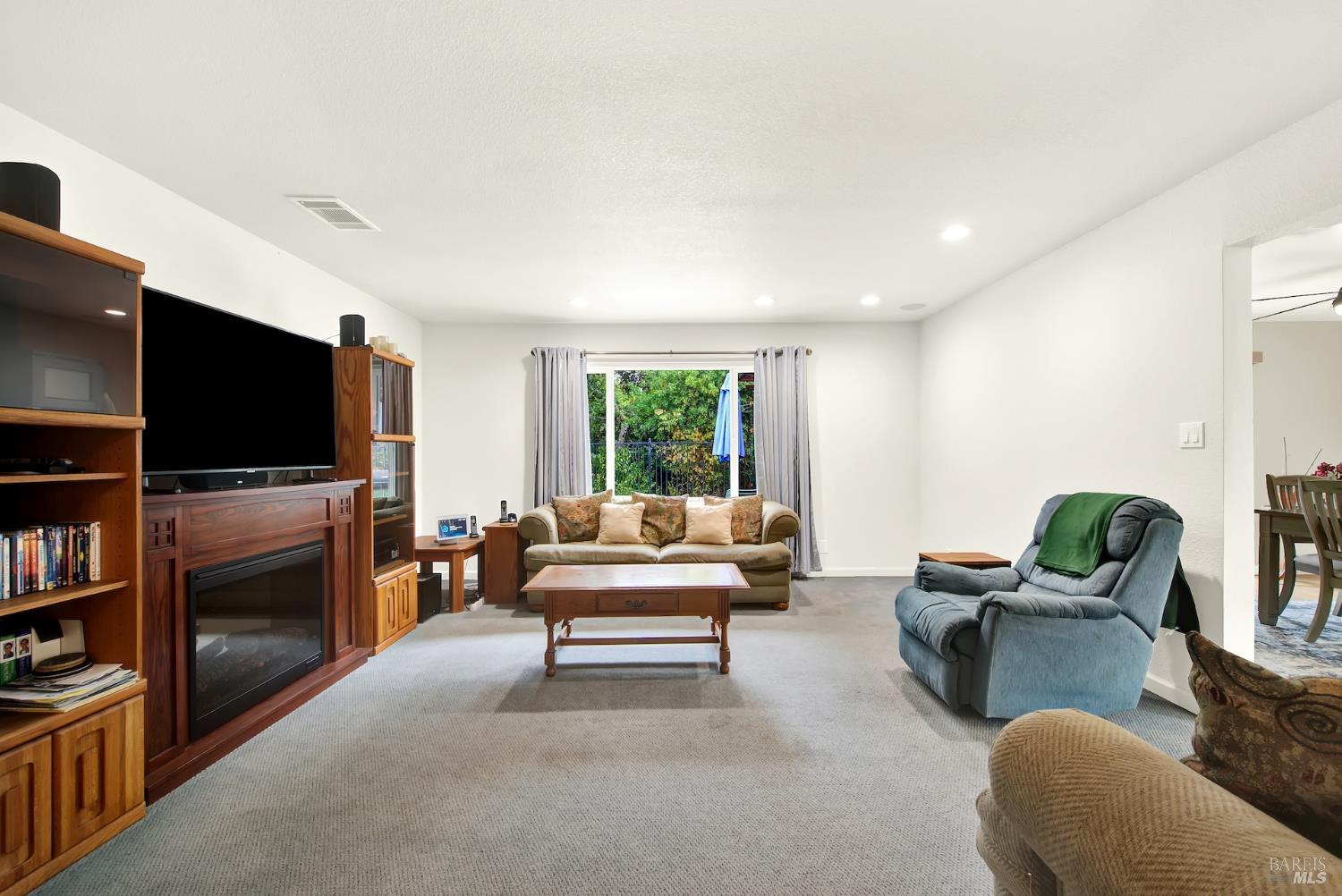 707 Linwood Street Vacaville CA 95688