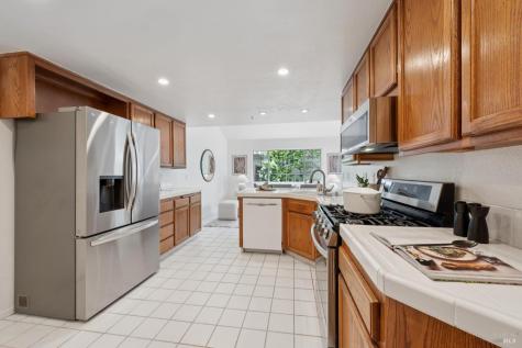 154 Ignacio Valley Circle Novato CA 94949