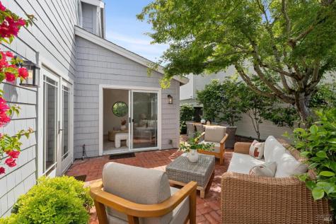 154 Ignacio Valley Circle Novato CA 94949