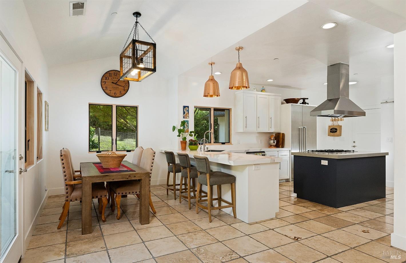1127 Highland Ranch Road Cloverdale CA 95425