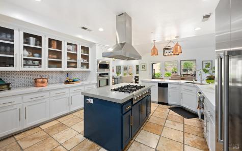 1127 Highland Ranch Road Cloverdale CA 95425