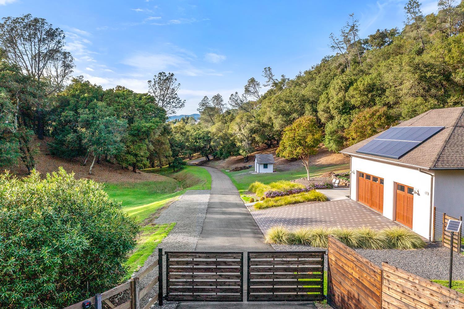 1127 Highland Ranch Road Cloverdale CA 95425