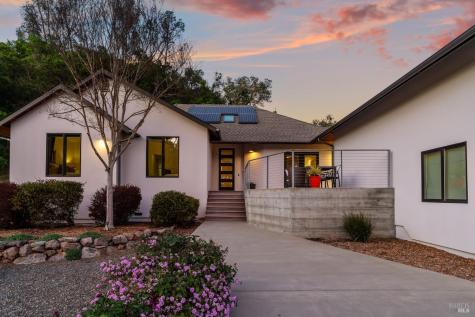 1127 Highland Ranch Road Cloverdale CA 95425
