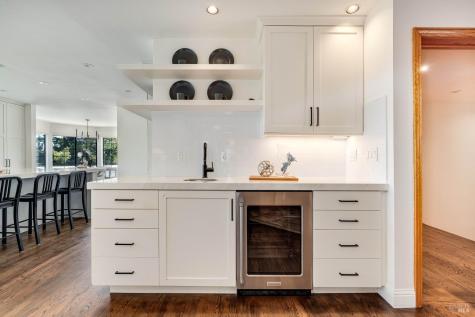 4012 Polled Hereford Drive Santa Rosa CA 95404