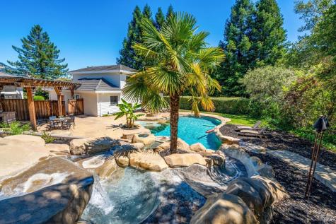 4012 Polled Hereford Drive Santa Rosa CA 95404
