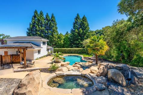 4012 Polled Hereford Drive Santa Rosa CA 95404