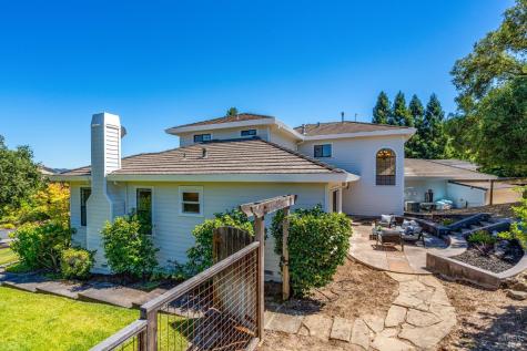 4012 Polled Hereford Drive Santa Rosa CA 95404