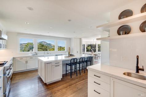 4012 Polled Hereford Drive Santa Rosa CA 95404