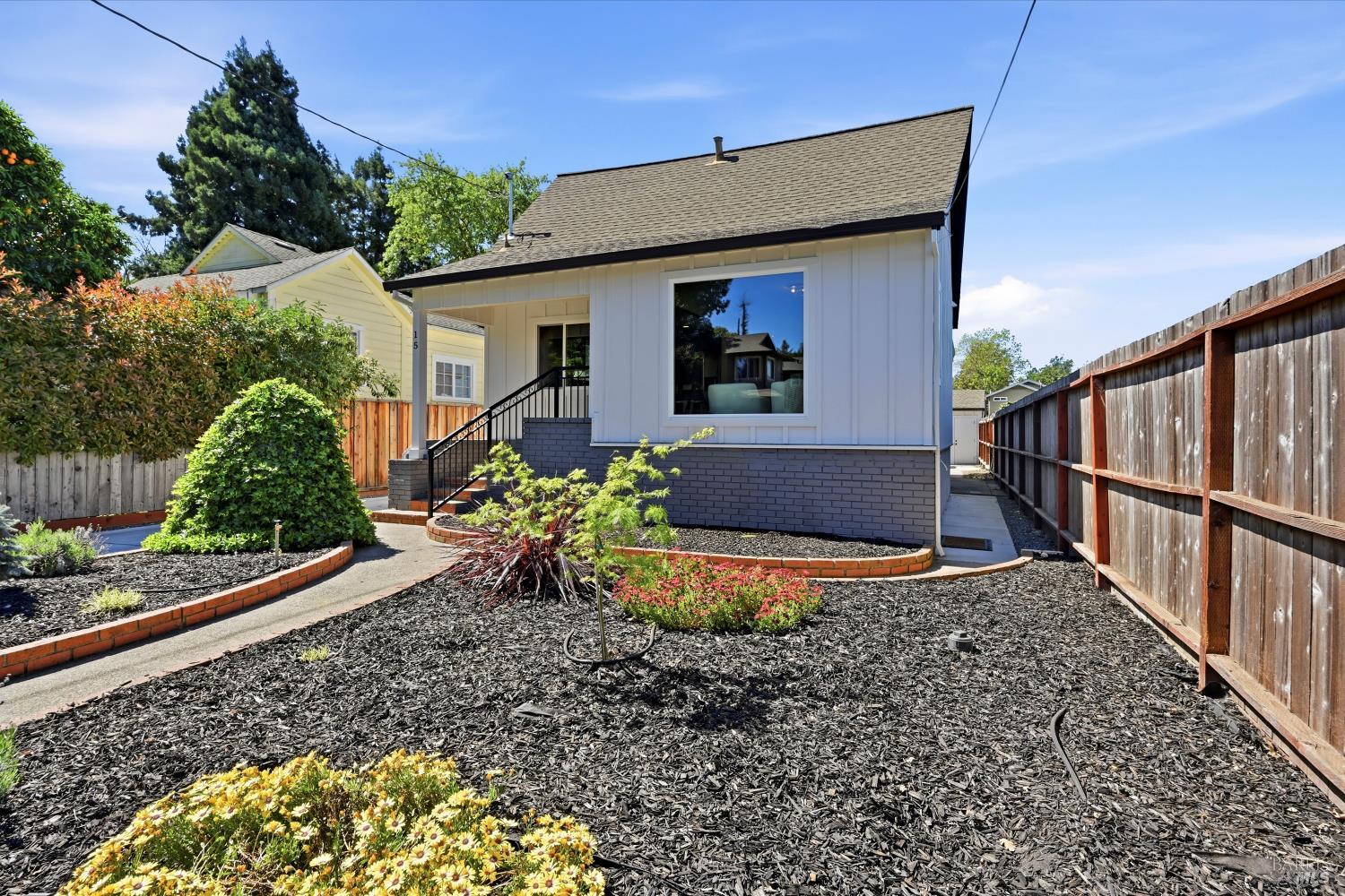 15 Ward Street Healdsburg CA 95448