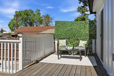 15 Ward Street Healdsburg CA 95448