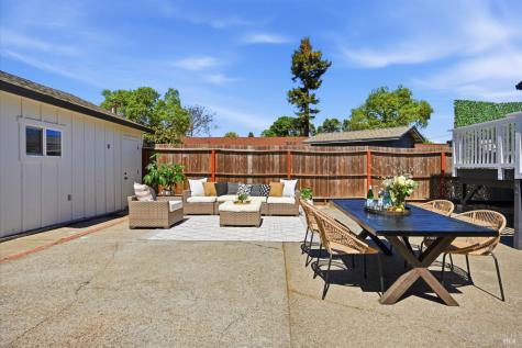 15 Ward Street Healdsburg CA 95448