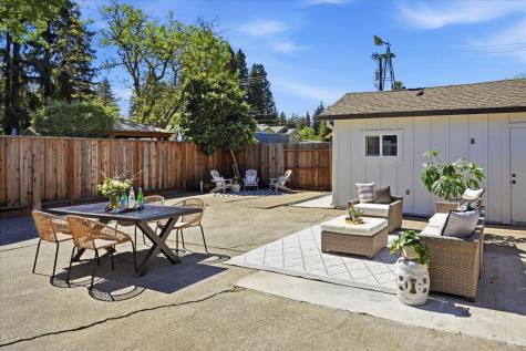 15 Ward Street Healdsburg CA 95448