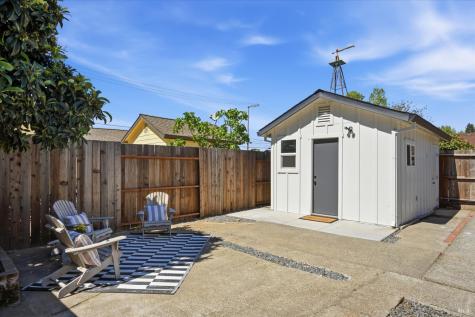 15 Ward Street Healdsburg CA 95448