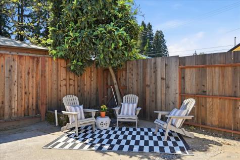 15 Ward Street Healdsburg CA 95448
