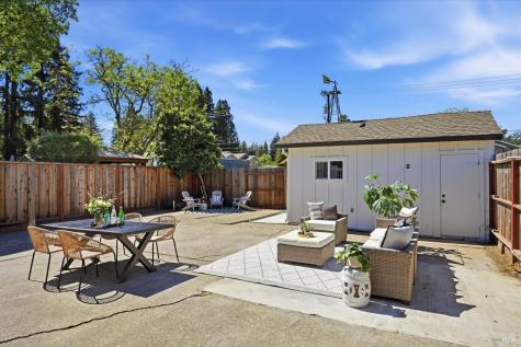 15 Ward Street Healdsburg CA 95448