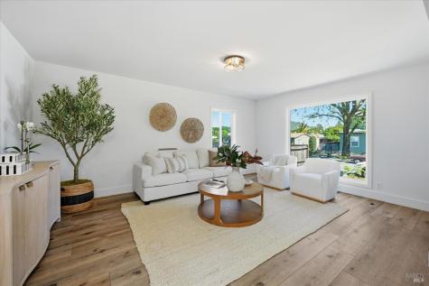 15 Ward Street Healdsburg CA 95448