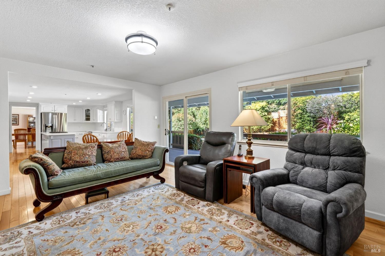 421 Greens Drive Healdsburg CA 95448