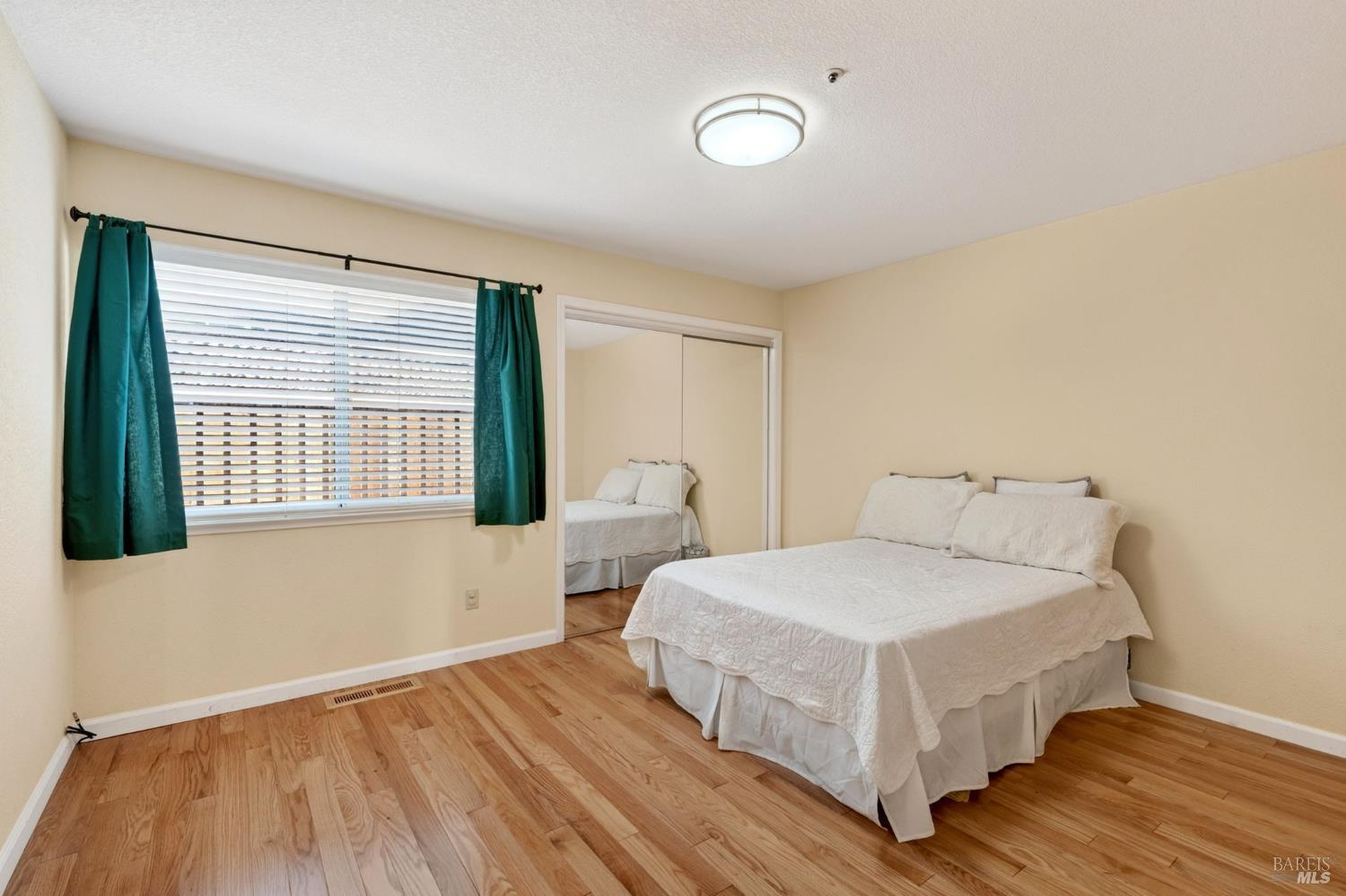 421 Greens Drive Healdsburg CA 95448